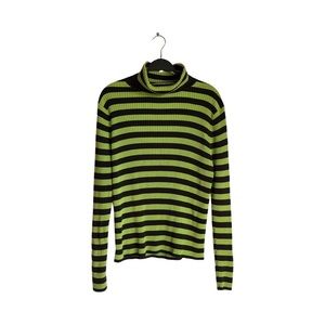 Evie vintage stripped turtleneck size Small